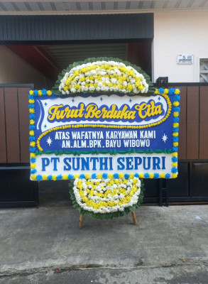 Papan Bunga Duka di Sutojayan