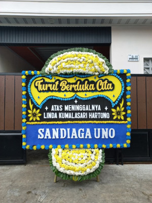 Papan Bunga Duka di Sutojayan